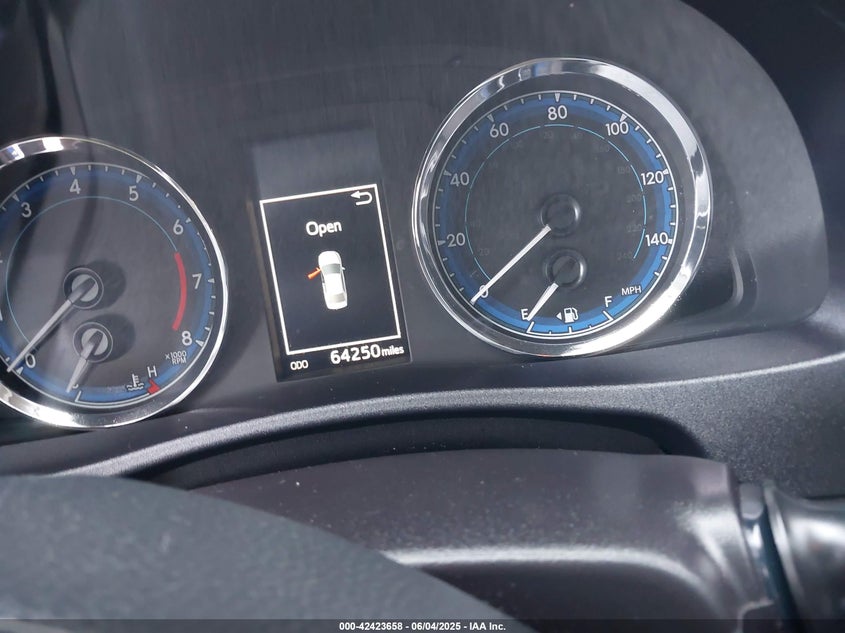 2017 TOYOTA COROLLA SE - 5YFBURHE9HP677065