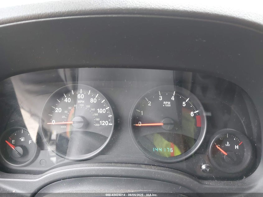 2011 JEEP COMPASS VIN: 1J4NT1FB7BD253303