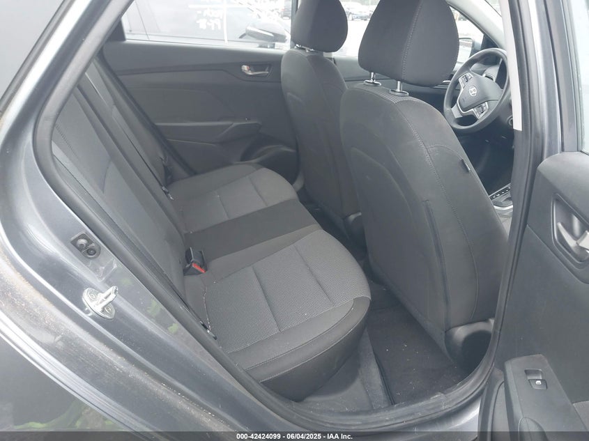 VIN 3KPC24A35KE048014 2019 HYUNDAI ACCENT SE