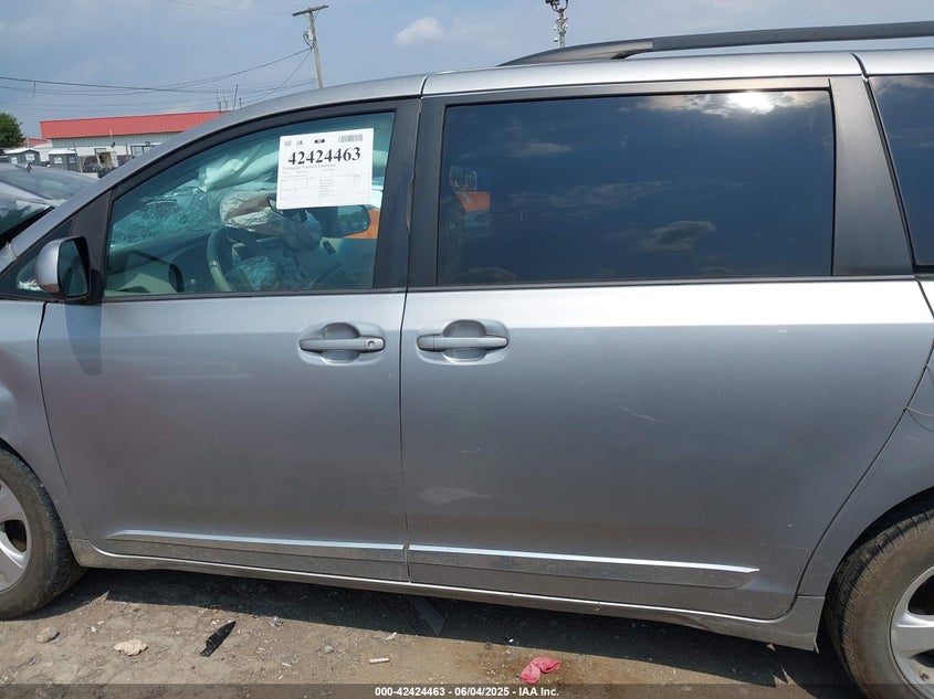 2012 Toyota Sienna Le V6 8 Passenger VIN: 5TDKK3DC8CS245266 Lot: 42424463