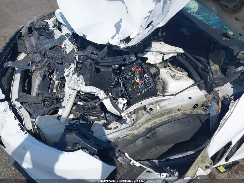 2018 CHEVROLET MALIBU LT - 1G1ZD5ST4JF230616