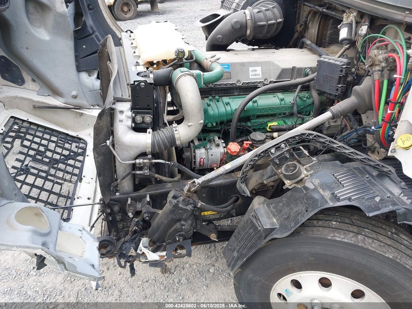 2016 Volvo Vn Vnl VIN: 4V4NC9EH9GN941223 Lot: 42425602