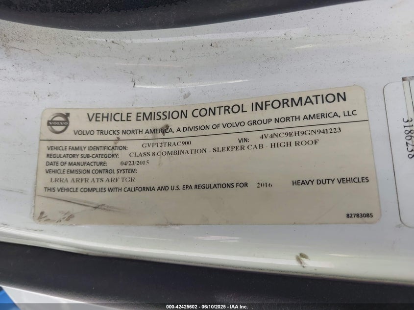2016 Volvo Vn Vnl VIN: 4V4NC9EH9GN941223 Lot: 42425602