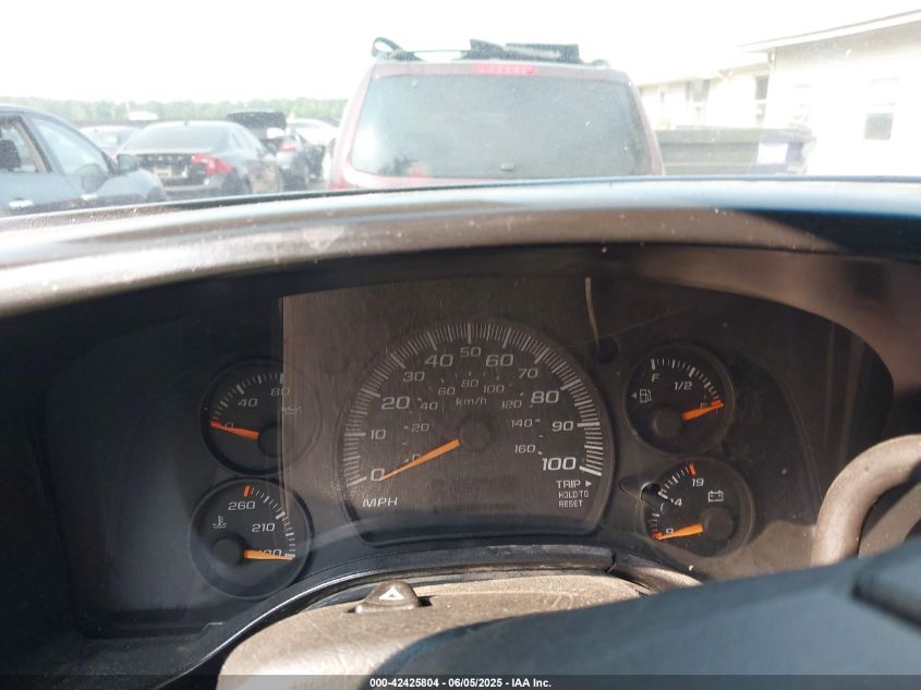 2003 Chevrolet Express Upfitter VIN: 1GBFG15T031162096 Lot: 42425804