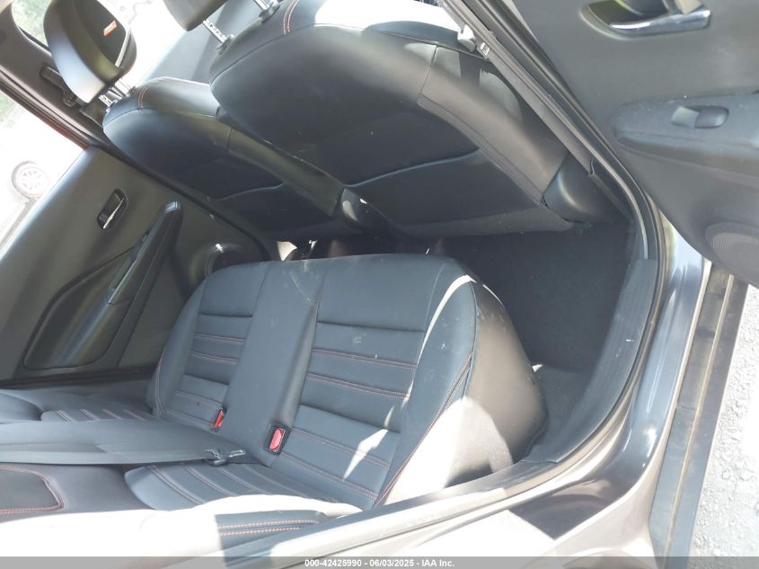 2018 Nissan Kicks Sr VIN: 3N1CP5CUXJL512635 Lot: 42425990