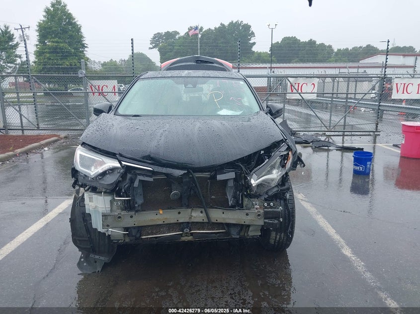 2018 TOYOTA RAV4 LE - 2T3ZFREV6JW451722