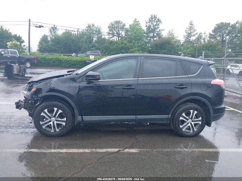 2018 TOYOTA RAV4 LE - 2T3ZFREV6JW451722