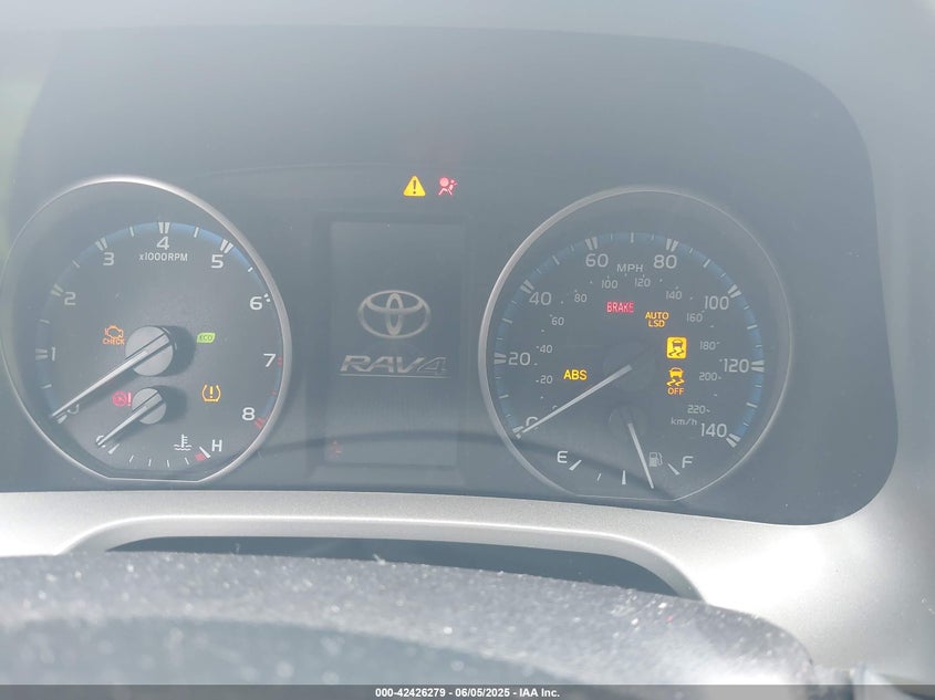 2018 TOYOTA RAV4 LE - 2T3ZFREV6JW451722