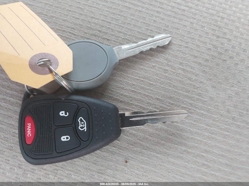 2013 Chrysler 200 Touring VIN: 1C3CCBBB7DN672231 Lot: 42426325