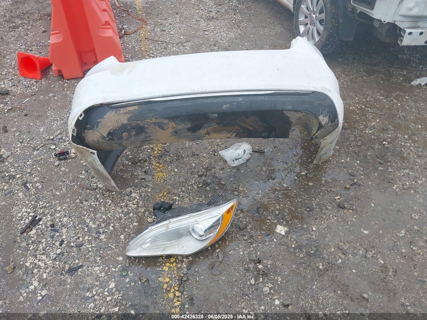 2013 Chrysler 200 Touring VIN: 1C3CCBBB7DN672231 Lot: 42426325