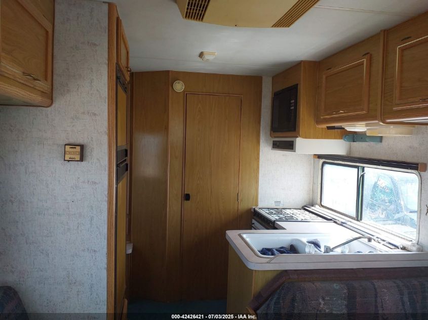 1992 Chevrolet G30 VIN: 2GBJG31N0N4139586 Lot: 42426421