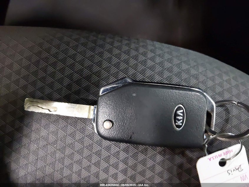 2021 KIA SOUL VIN: KNDJ23AU5M7749925