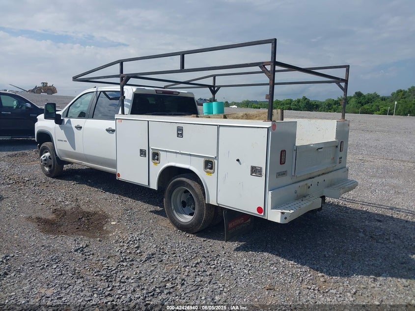 1GB4WRE75MF200387 2021 CHEVROLET SILVERADO photo no. 3