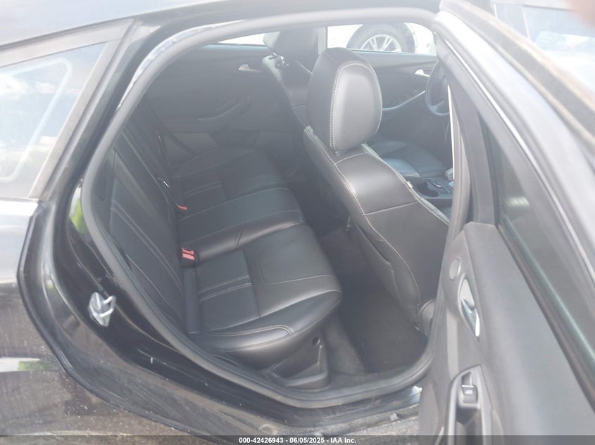 2014 FORD FOCUS VIN: 1FADP3N28EL208034