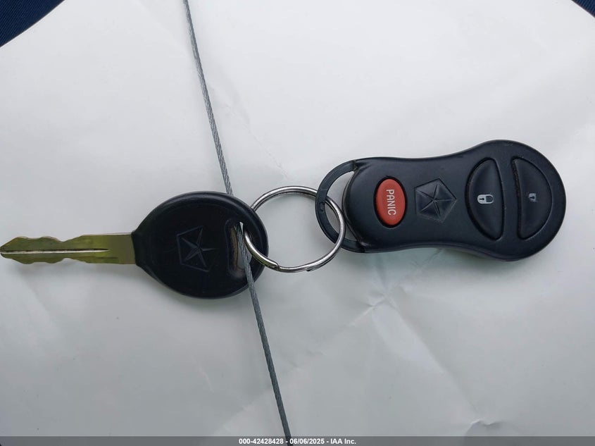 2000 Chrysler Town & Country Lx VIN: 1C4GP44G1YB671279 Lot: 42428428