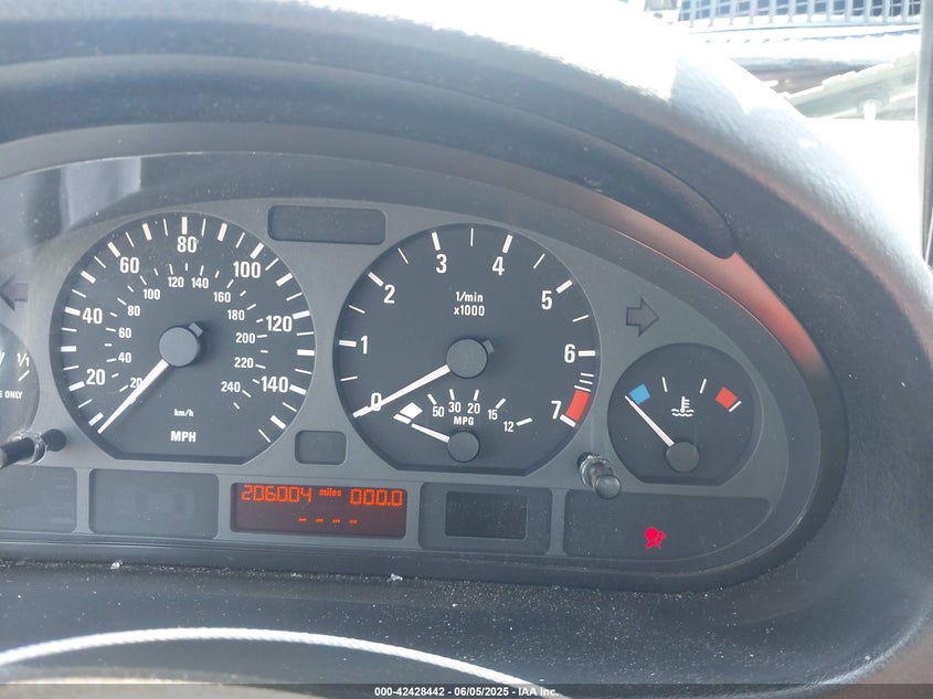 WBAAZ33435KW77417 2005 BMW 3ER photo no. 7