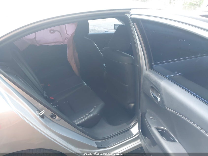 2017 HONDA ACCORD VIN: 1HGCR2F56HA219330