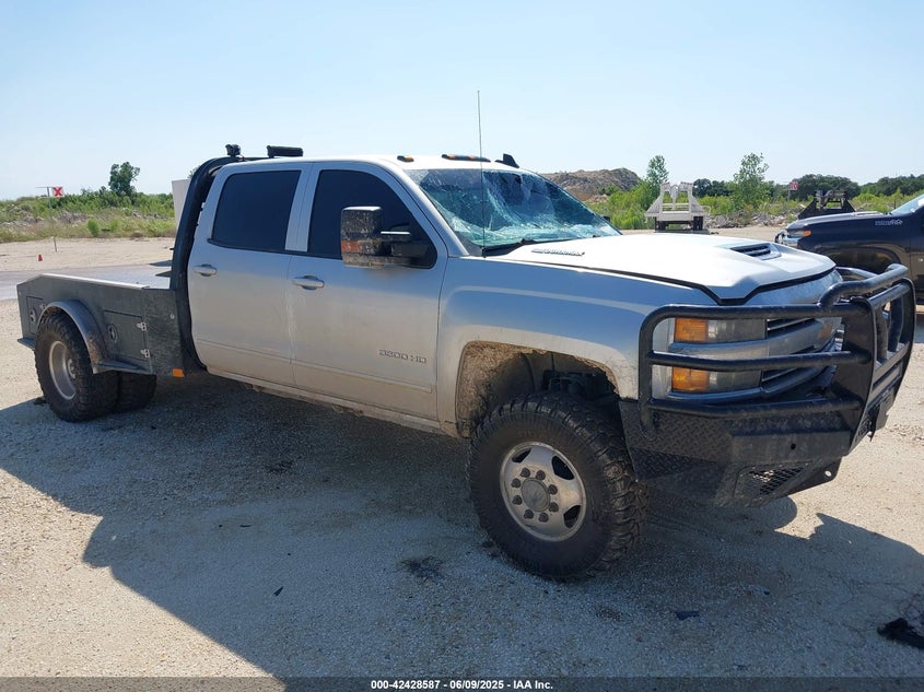 1GC4KZCY5JF136155 2018 CHEVROLET SILVERADO photo no. 10