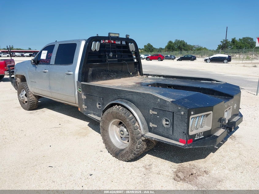 1GC4KZCY5JF136155 2018 CHEVROLET SILVERADO photo no. 3