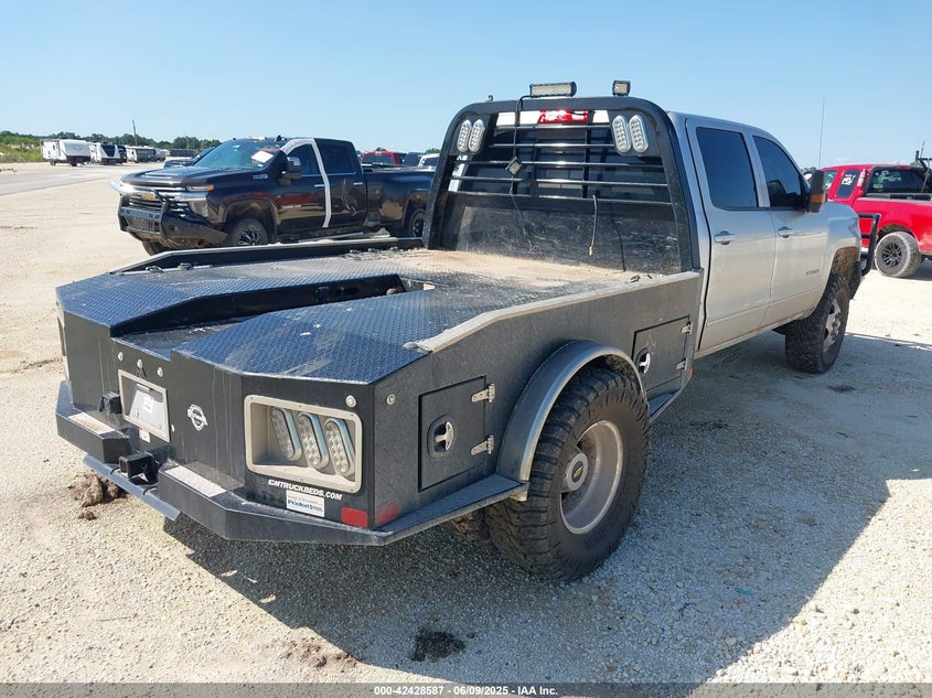 1GC4KZCY5JF136155 2018 CHEVROLET SILVERADO photo no. 4