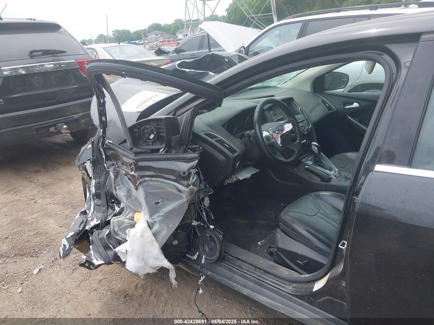 2014 FORD FOCUS TITANIUM - 1FADP3J23EL459484