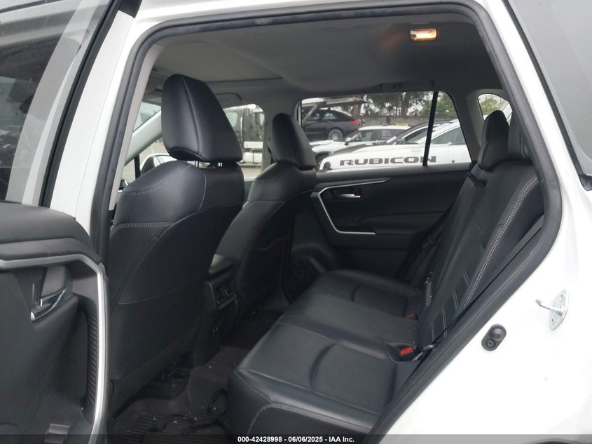 2020 TOYOTA RAV4 XLE PREMIUM - JTMC1RFV2LD059887