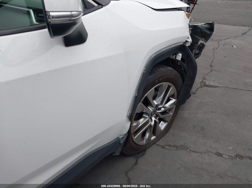 2020 TOYOTA RAV4 XLE PREMIUM - JTMC1RFV2LD059887