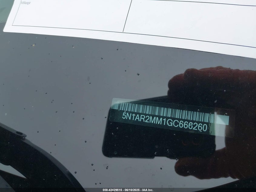 2016 NISSAN PATHFINDER SV - 5N1AR2MM1GC666260