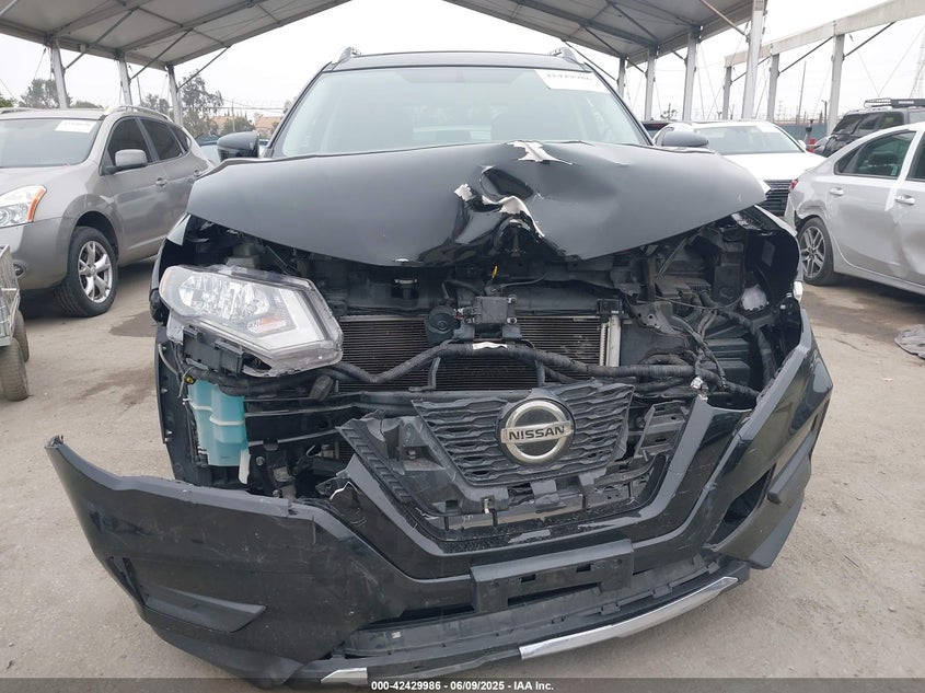 2018 NISSAN ROGUE SV - KNMAT2MT9JP500789