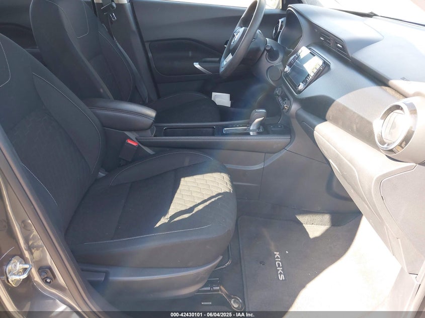 VIN 3N1CP5CV8ML471547 2021 NISSAN KICKS SV XTRONIC CVT