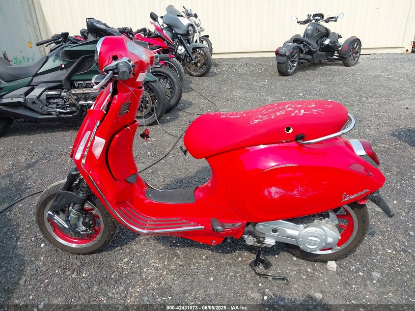VIN ZAPCA06B3P5107137 2023 VESPA PRIMAVERA/SPRINT 50