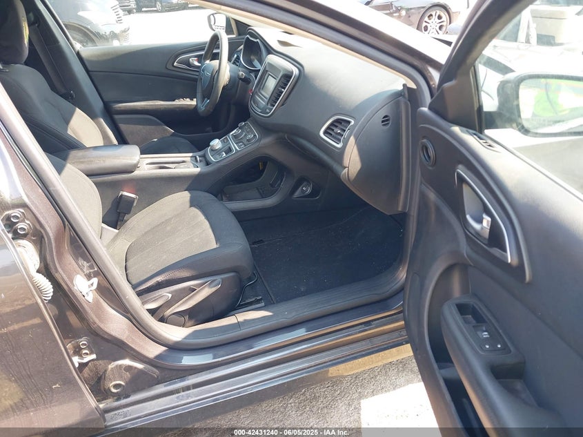 2016 CHRYSLER 200 VIN: 1C3CCCAB3GN150885