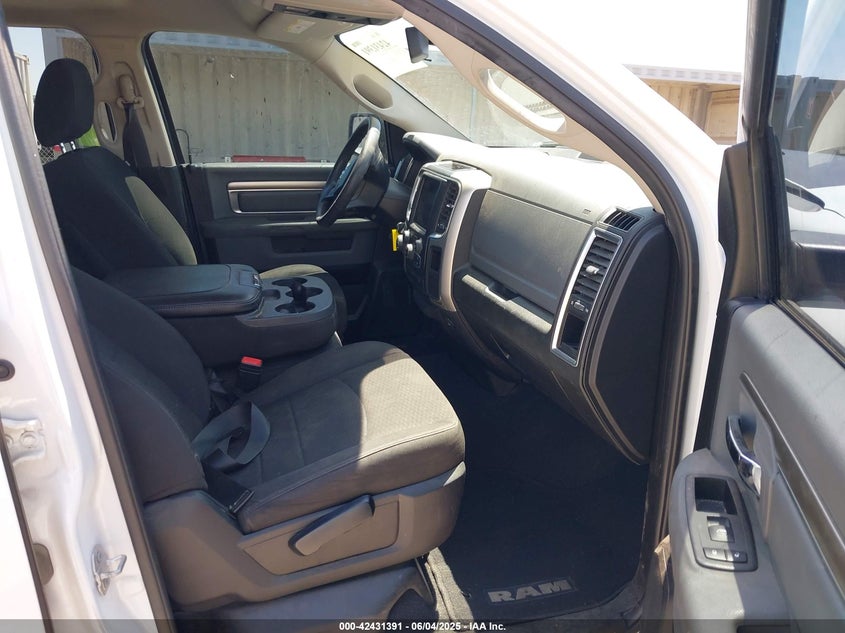 2020 RAM 1500 CLASSIC VIN: 1C6RR6GG6LS108853