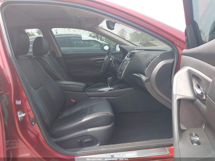 2016 NISSAN ALTIMA VIN: 1N4BL3AP3GC142130