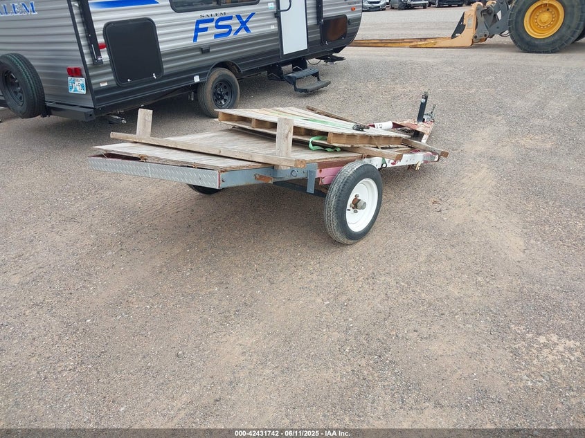 2025 Ent 111 null null null LN2UT11144Z019371 photo #3