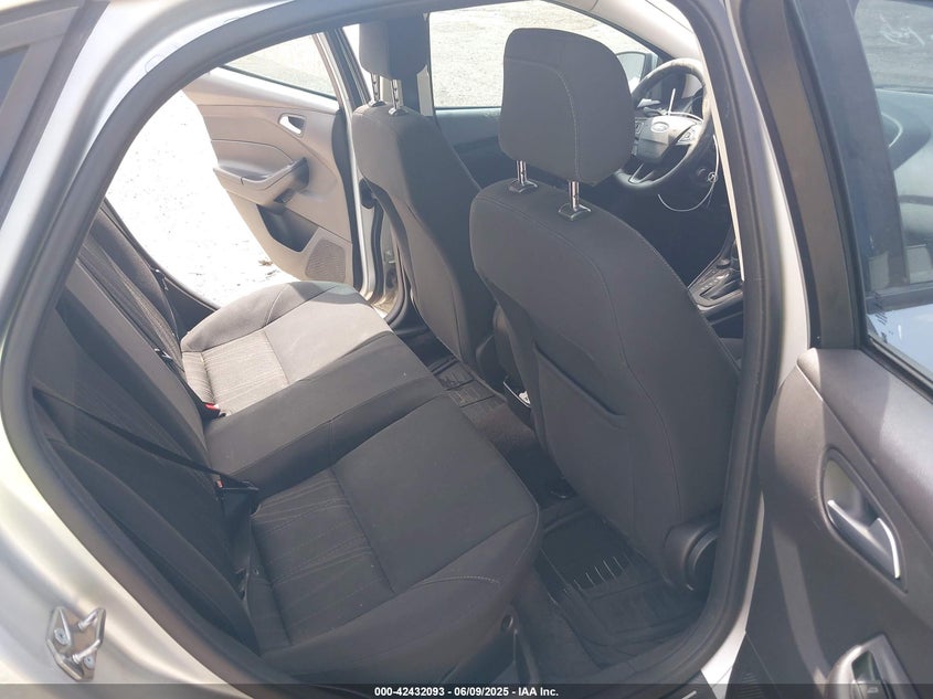 2018 FORD FOCUS SE - 1FADP3FE8JL256734