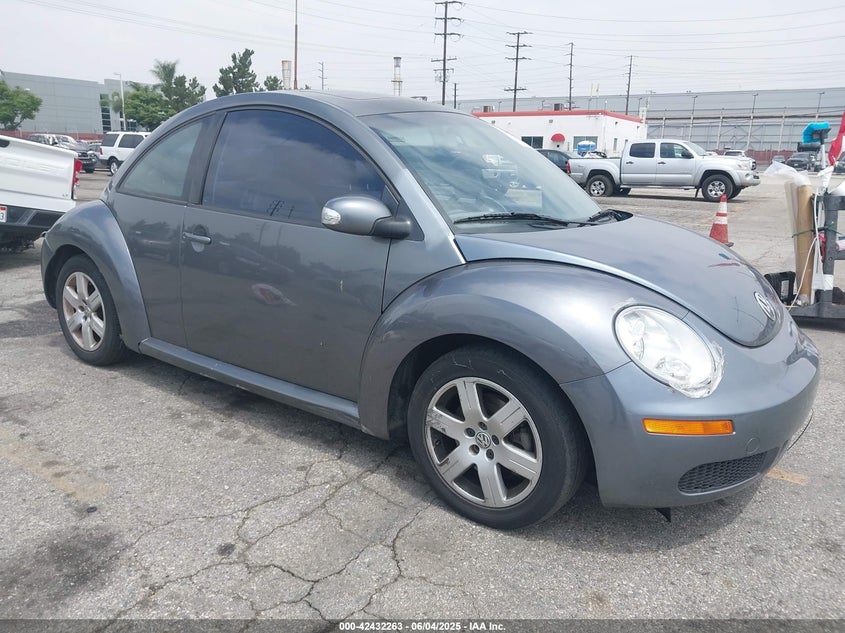 2007 Volkswagen New Beetle 2.5