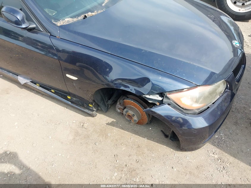 2007 BMW 328I VIN: WBAVA37557NE28391