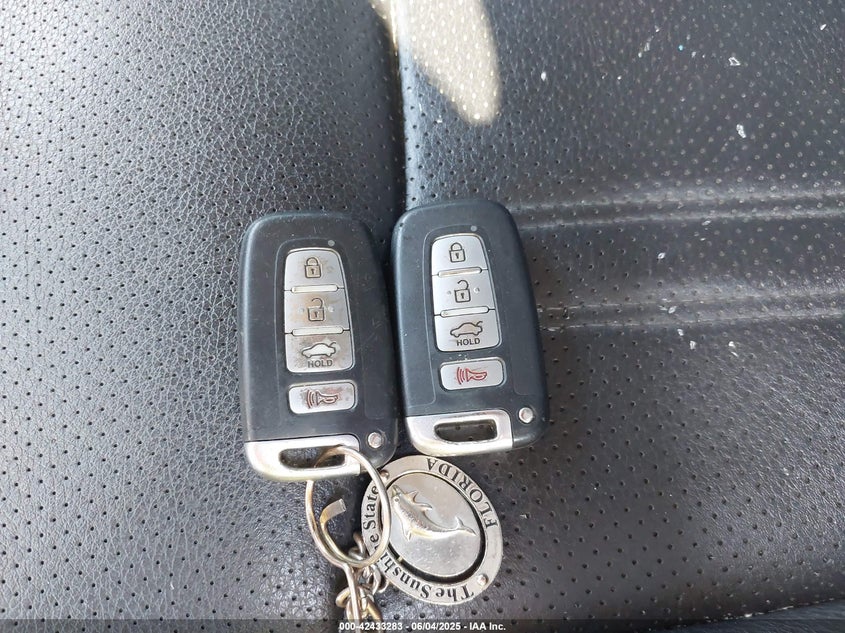 2013 KIA SORENTO SX V6 - 5XYKWDA22DG373135