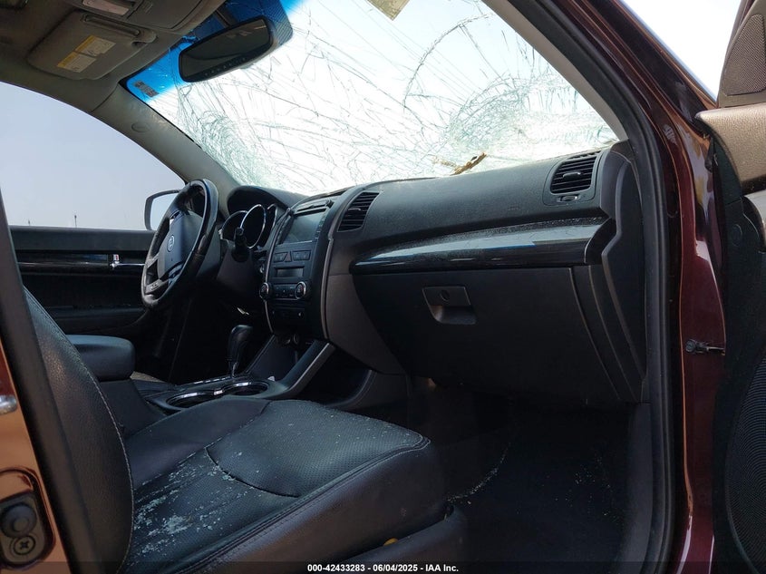 2013 KIA SORENTO SX V6 - 5XYKWDA22DG373135