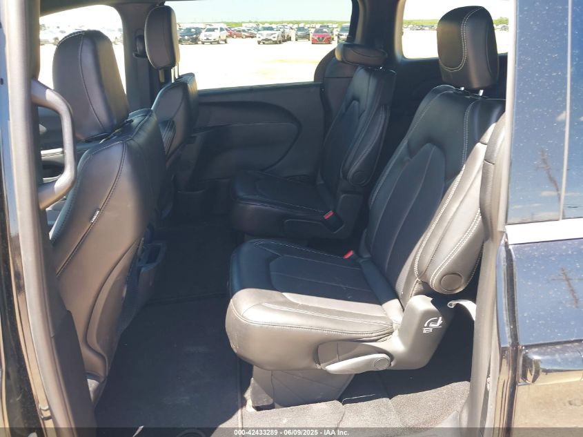 2025 Chrysler Pacifica - 2C4RC1BG8SR531616