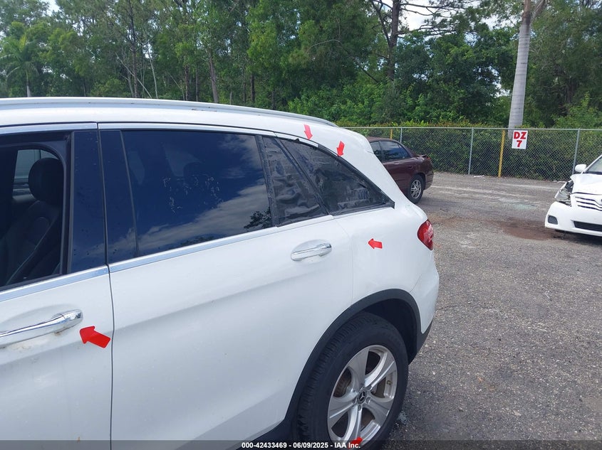 2017 MERCEDES-BENZ GLC 300 - WDC0G4JB3HV011053