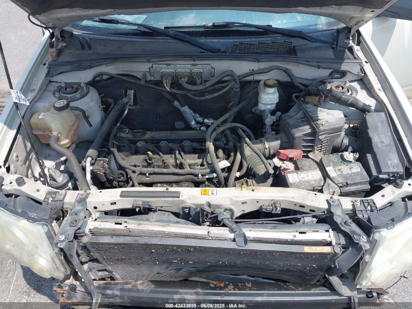 2009 Ford Escape Xlt VIN: 1FMCU93799KC57136 Lot: 42433699