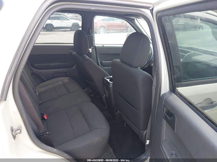 2009 Ford Escape Xlt VIN: 1FMCU93799KC57136 Lot: 42433699