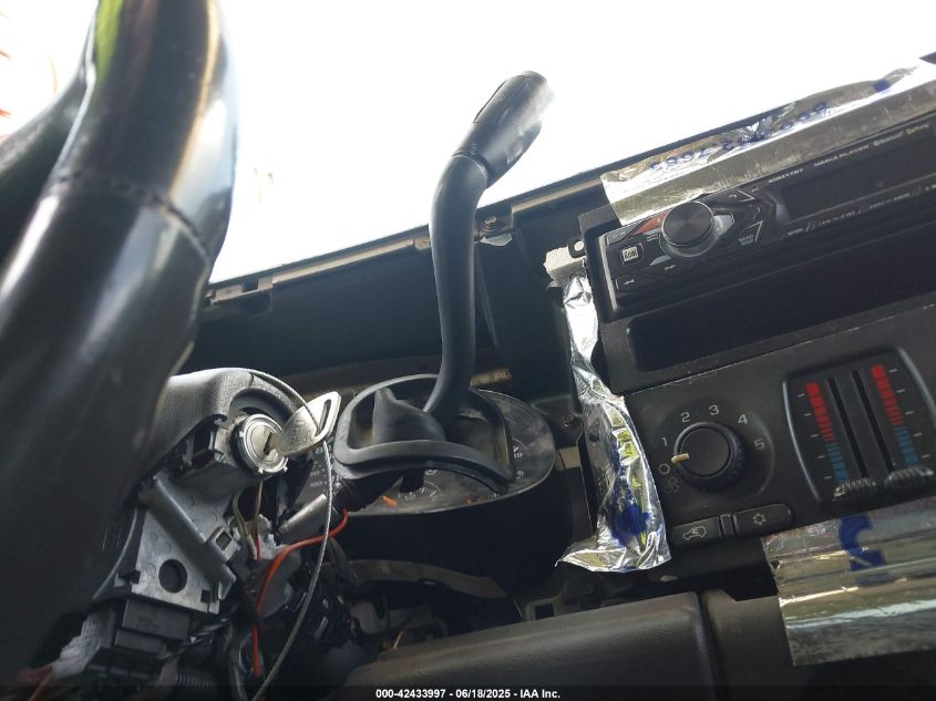 2003 Chevrolet Silverado 1500 Ls VIN: 2GCEK19T131117999 Lot: 42433997