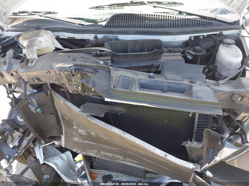 2022 GMC SAVANA CARGO 4.3L V-6 DI, VVT, 27(VIN: 1GTW7AFPXN1139859