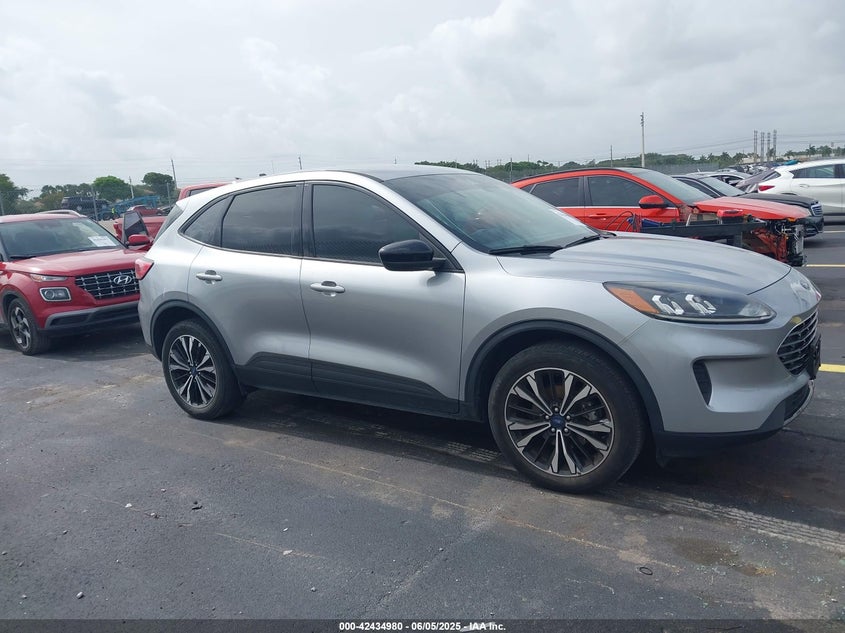 2022 FORD ESCAPE VIN: 1FMCU0G65NUB54890