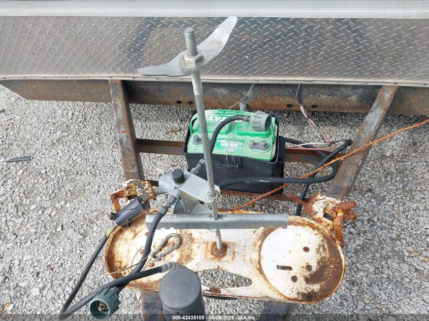 2000 Salem Other VIN: 4X4TSMA231R191094 Lot: 42435105