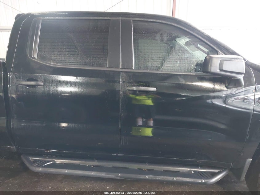 2021 CHEVROLET SILVERADO 1500 4WD  SHORT BED CUSTOM TRAIL BOSS - 1GCPYCEFXMZ435003