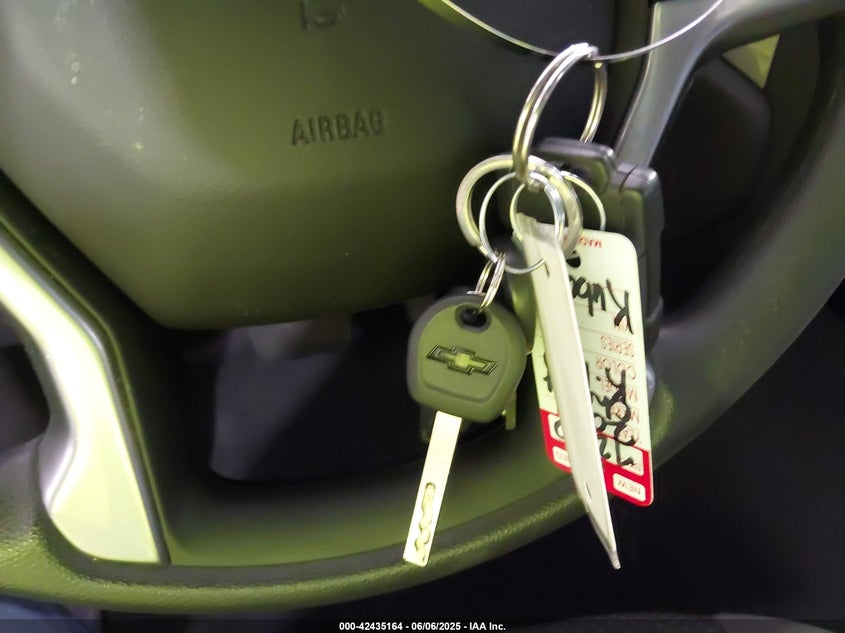 2021 CHEVROLET SILVERADO 1500 4WD  SHORT BED CUSTOM TRAIL BOSS - 1GCPYCEFXMZ435003